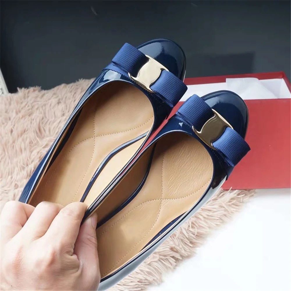 Navy blue Flats Junetxin/Женская обувь наивысшего качества обувь ручной работы из натуральной кожи на каблуке г., Классическая Брендовая обувь с круглым носком - Цвет: Navy blue Flats