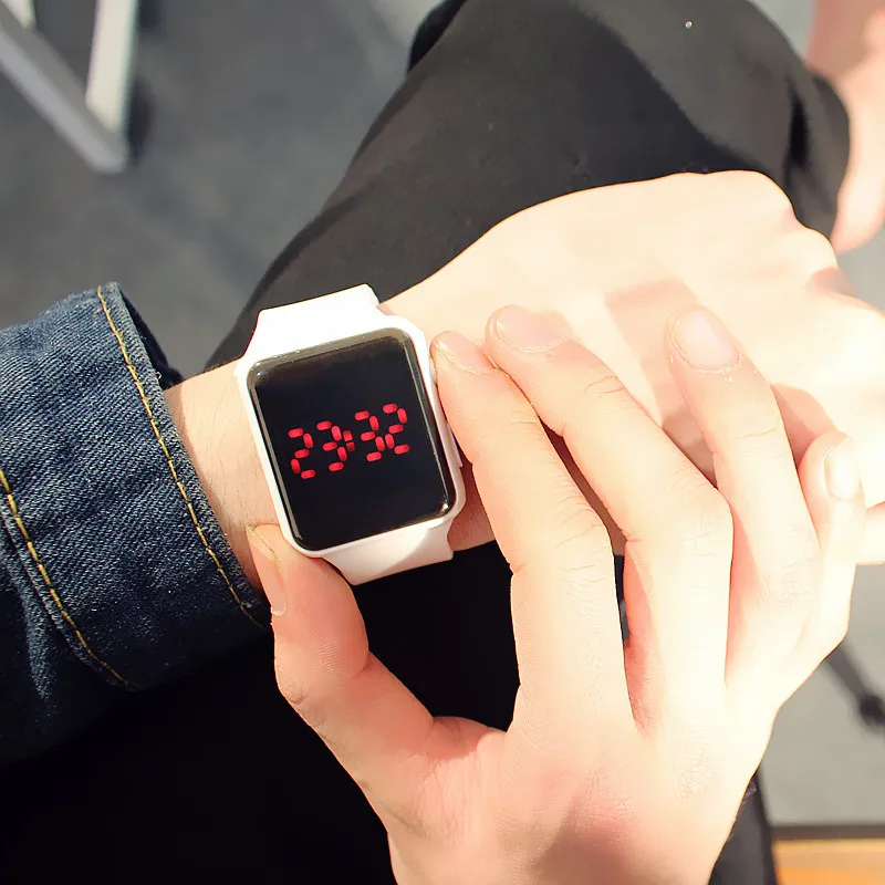 Креативные квадратные черно-белые детские часы с цифровым светодиодом для мужчин и женщин, модные светящиеся спортивные электронные наручные часы для девочек, новинка