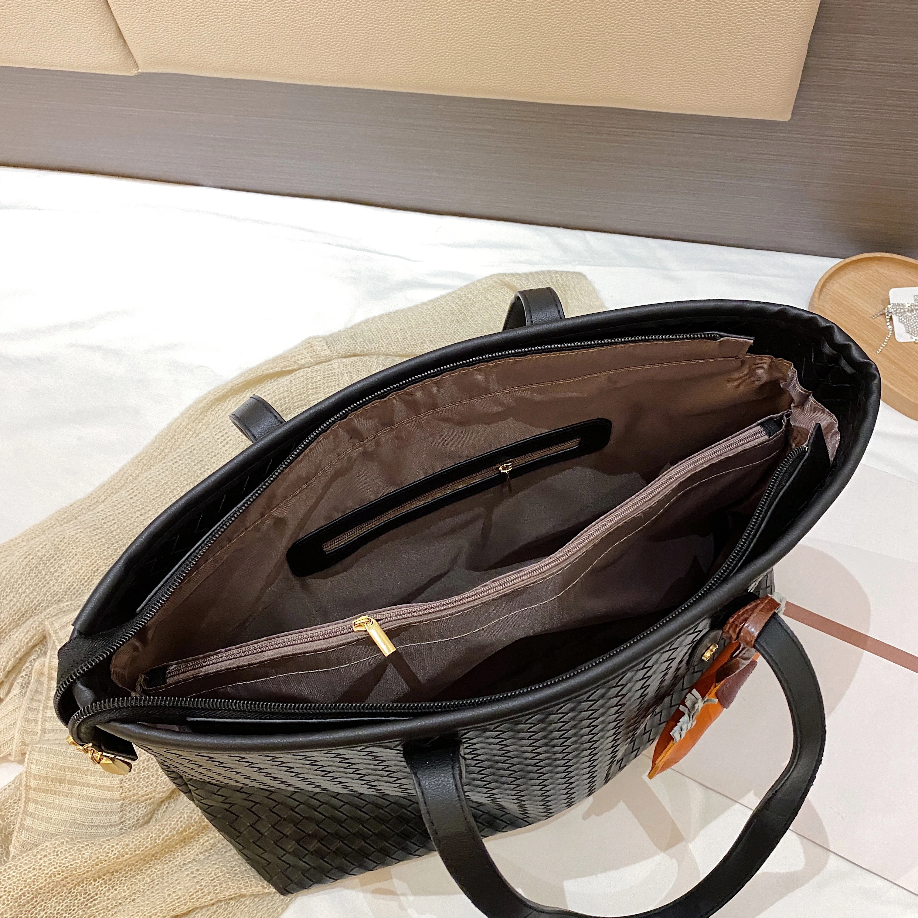 

2021 New Womens Brand Handbag Women Large Tote Bag Female Bucket Shoulder Bags Lady Leather Messenger Bag Lattice Shopping Bag