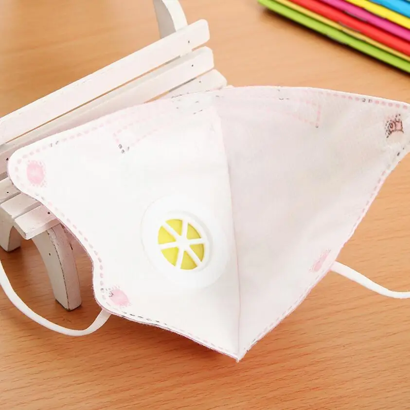 

30PCS Disposable Mouth Mask Children Cartoon Sunscreen Face Mask Thin Breathable Print Kids Mouth Mask Dust-proof Random Pattern