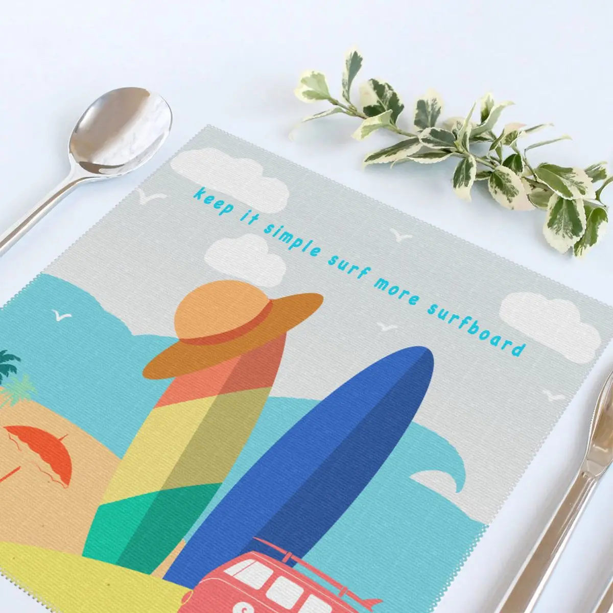 Столовые приборы для обеденного стола подставки серфинга и полистеровая чашка