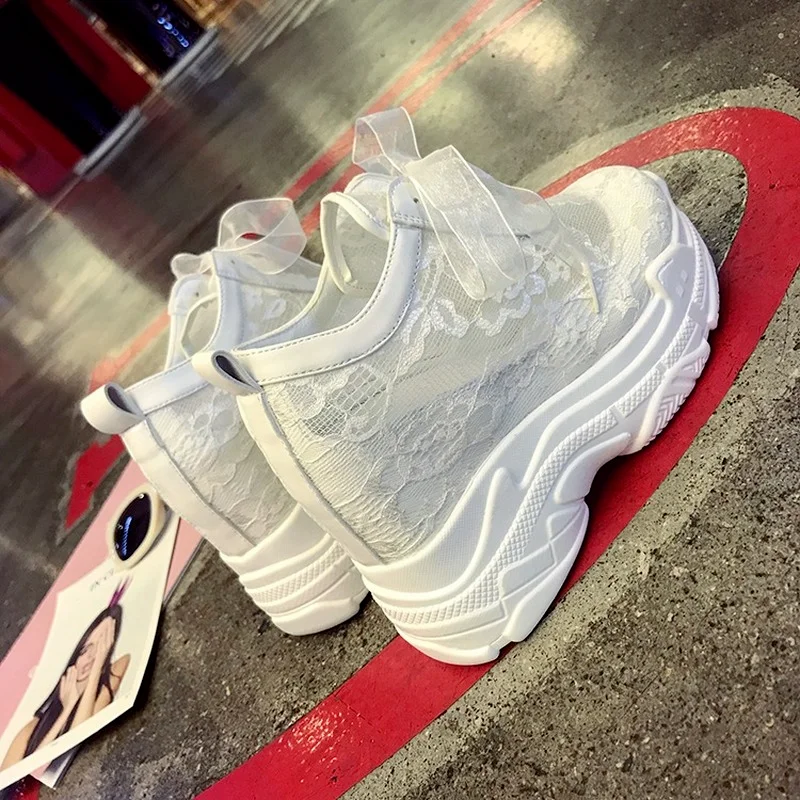 Кроссовки женские на платформе 14 см Вулканизированная подошва танкетка Шелковый