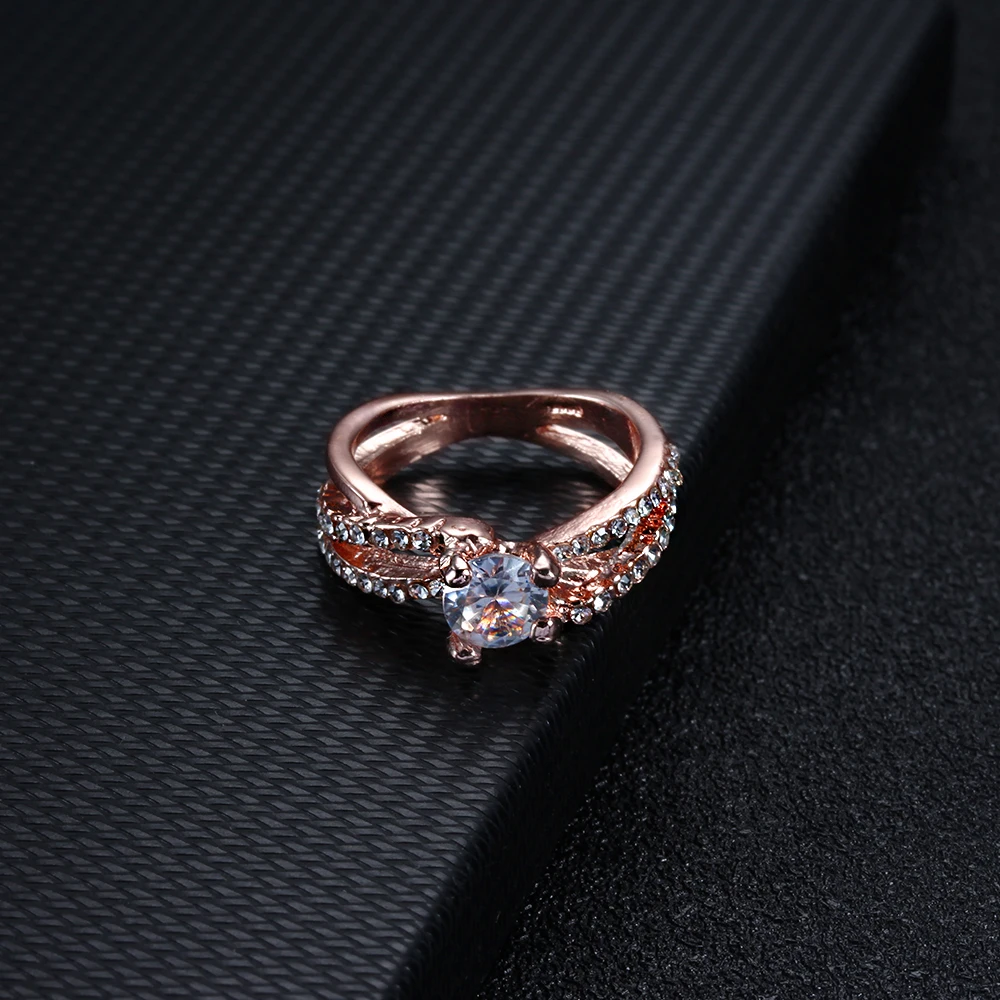 Женское Обручальное кольцо с фианитом розовое золото|Кольца для помолвки| |