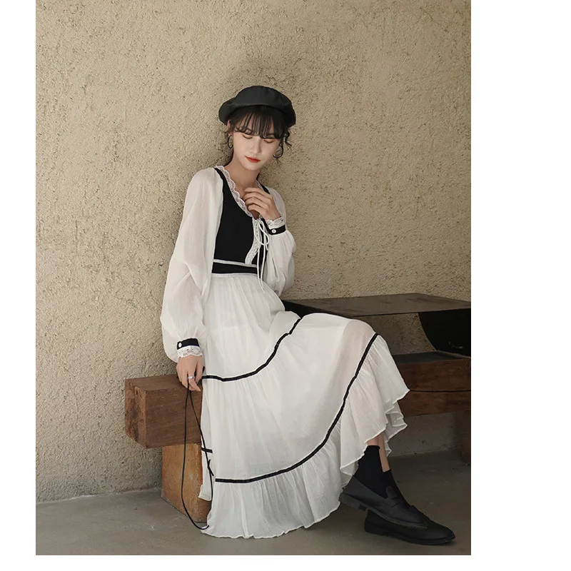 

Black and White Simple Stitching Dress High Waist French Retro Square Collar Lace Lace Fairy Temperament Spring and Autumn New