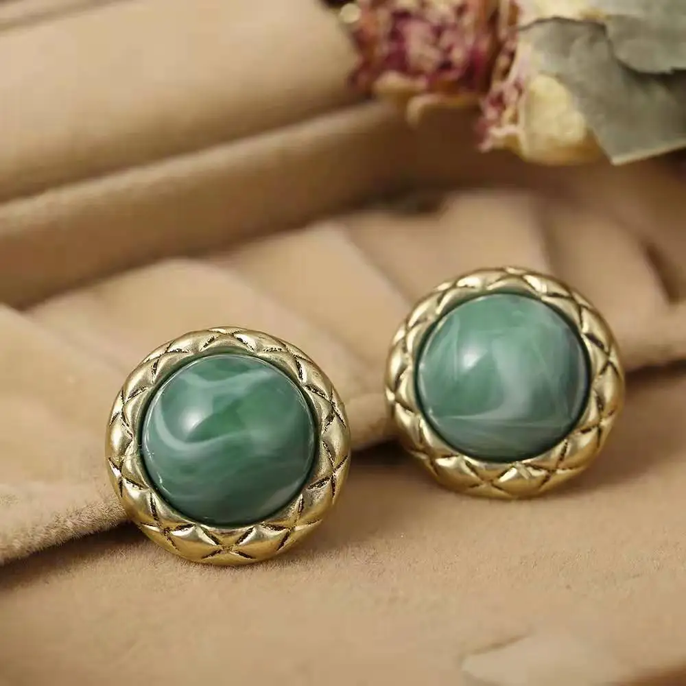 

Fashion European and American New Retro Inlaid Round Earrings Creative Simple Color Female Earrings