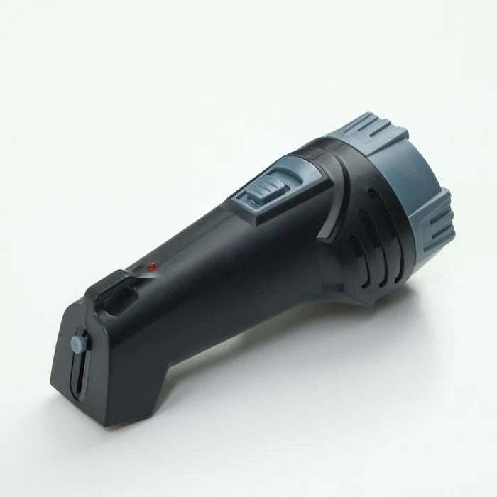 Фонарь аккумуляторный ручной Мастер К. MHA-W1D7 (1 W) 7 led 400 м/амп от сети 16х6.4 см |