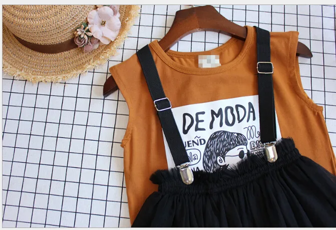 Children's clothing 2020 summer new girls cartoon vest sleeveless top + strap yarn skirt two-piece suit sets | Детская одежда и