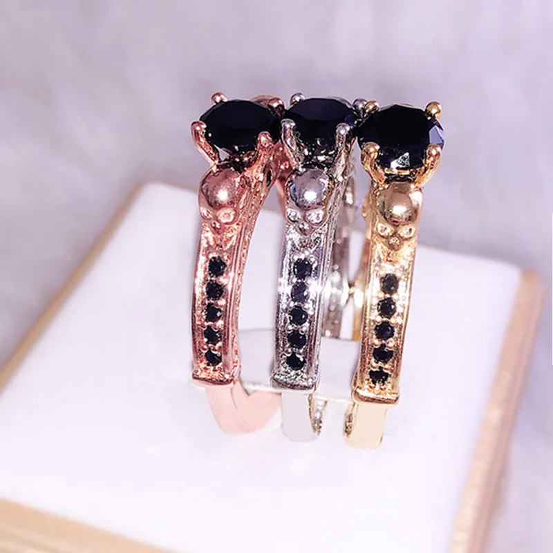 

Fashion Jewelry Retro Tri-color Black Gold Skull Punk Style Zircon Ladies Ring Romantic Simple Elegant