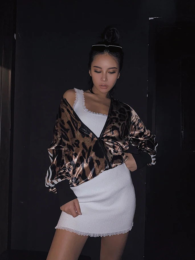 2019 Новая модная повседневная женская одежда леопардовое пальто свободная поп