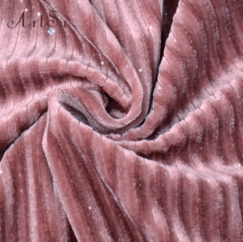 Женское бархатное платье Artsu розовое мини с длинным рукавом и стразами