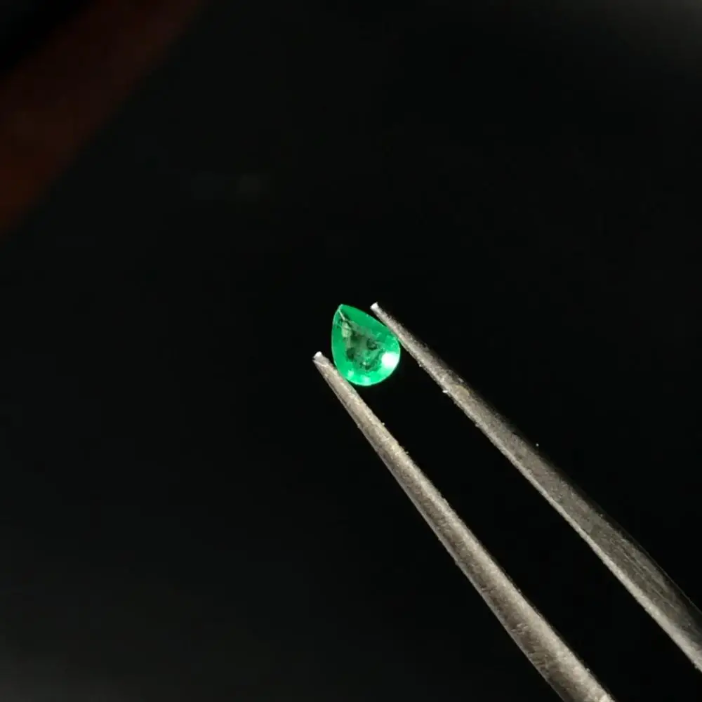 Natrual изумруд голый камень оптом низкая цена|Кольца| |