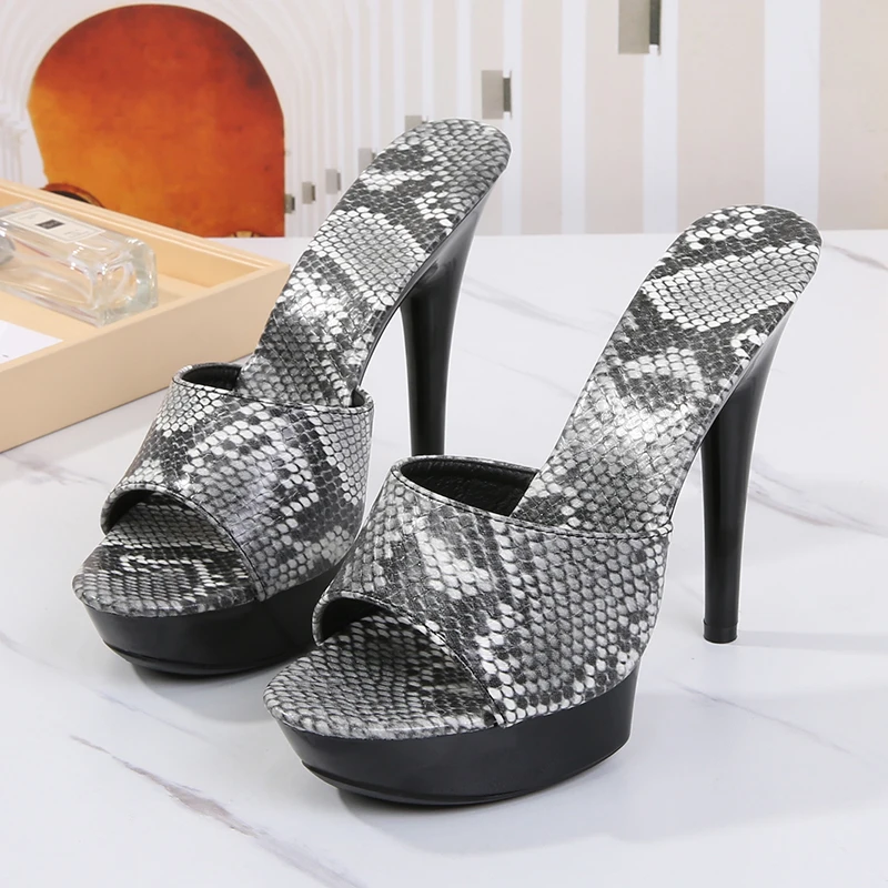 Женские летние модельные туфли привлекательные модные женские шлепанцы