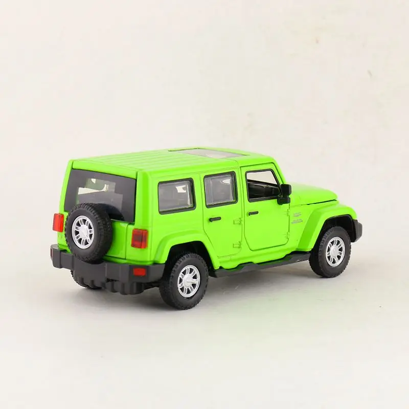 /Литье под давлением модель игрушки/1:32 Масштаб/Jeep Wrangler Супер спортивный автомобиль/оттяните назад/звук и свет/Набор для обучения/подарок
