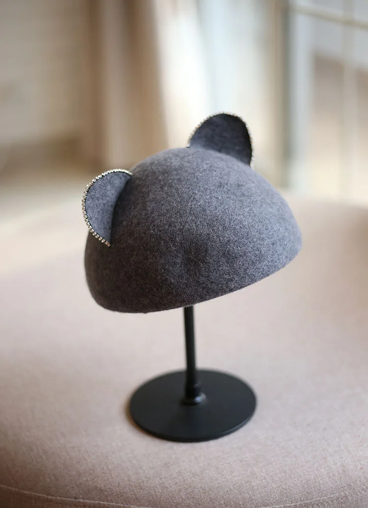 

Fedora Cat Ears Wool Beret Artist's Hat Autumn And Winter Cute Wool Bud Cap Embroidered Feather Hat Korean Letter For Women