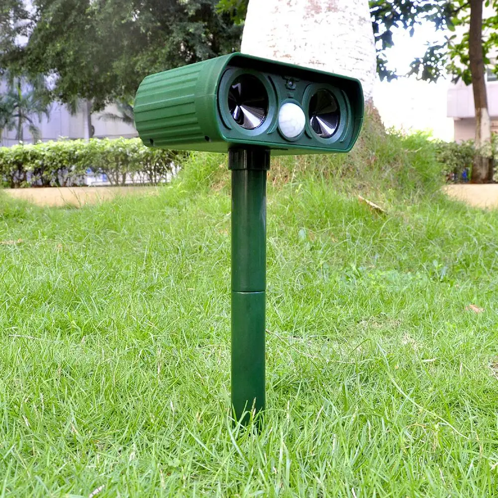 

2pcs Outdoor Solar Ultrasonic Pest Animal Bird Cat Dog Repeller Repellent