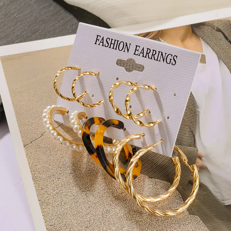 

ZWC Fashion Big Pearl Hoop Earrings Set For Women Gold Vintage Metal Acrylic Hoop Earrings 2021 Trend Female Jewelry Party Gift