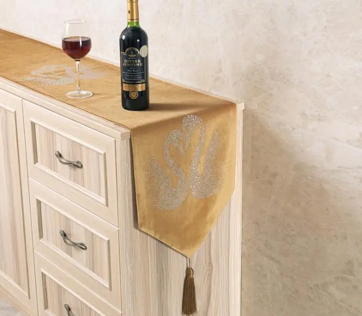 Swan Design Table Runner Decoration Cover Dustproof Cabinet Diamonds Ironing Tech 32x180cm 32x200cm | Дом и сад
