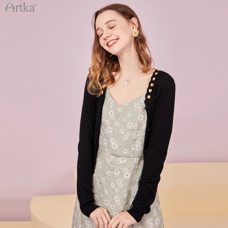 Кардиган женский шерстяной вязаный 6 цветов с вышивкой YB25305Q весна 2021