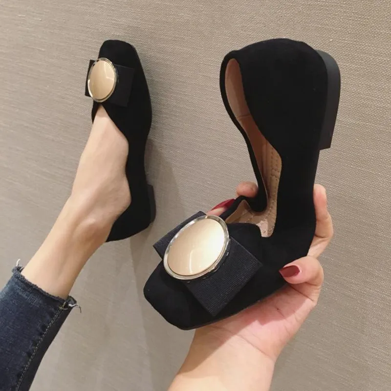 Туфли женские однотонные на плоской подошве офисные лоферы без застежки