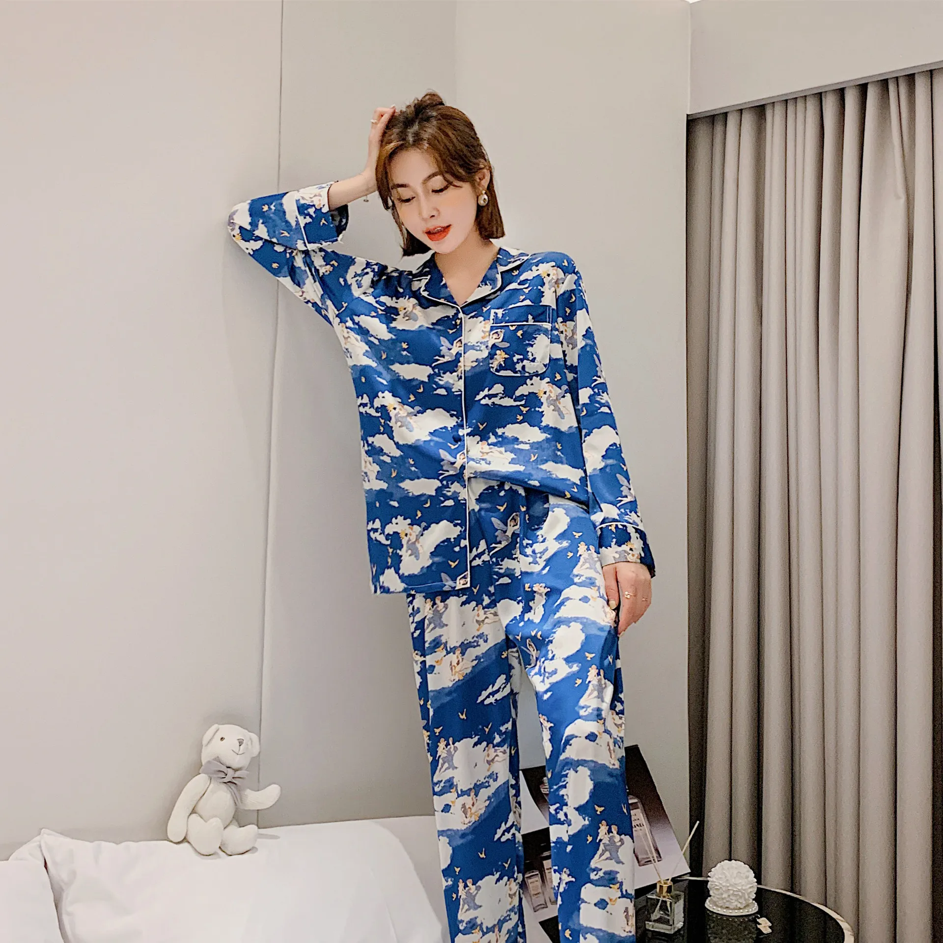 

Sexy Female Satin Sleepwear Spring Autumn Printed Rayon Women Pajamas Long Sleeve Home Suit Two Piece Set Nightwear