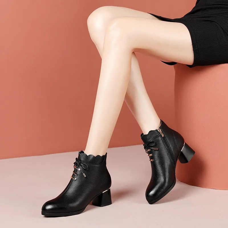 

Новые осенне-зимние модные ботинки на толстом каблуке короткие ботинки женские на высоком каблуке кашемировые Теплые Ботинки Martin для средн...