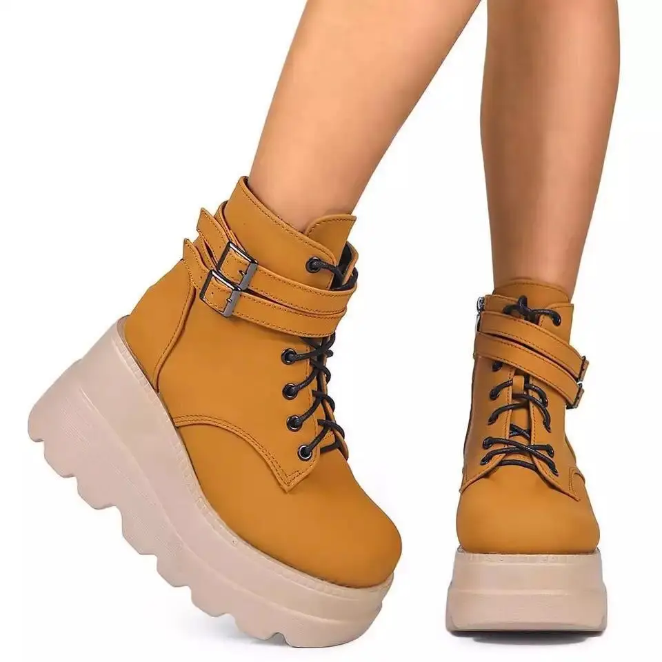 

2021 Autumn and Winter New Round Headband Martin Boots Women Wild Retro Big Head Heightening Thick-soled Short Boots Women XM373