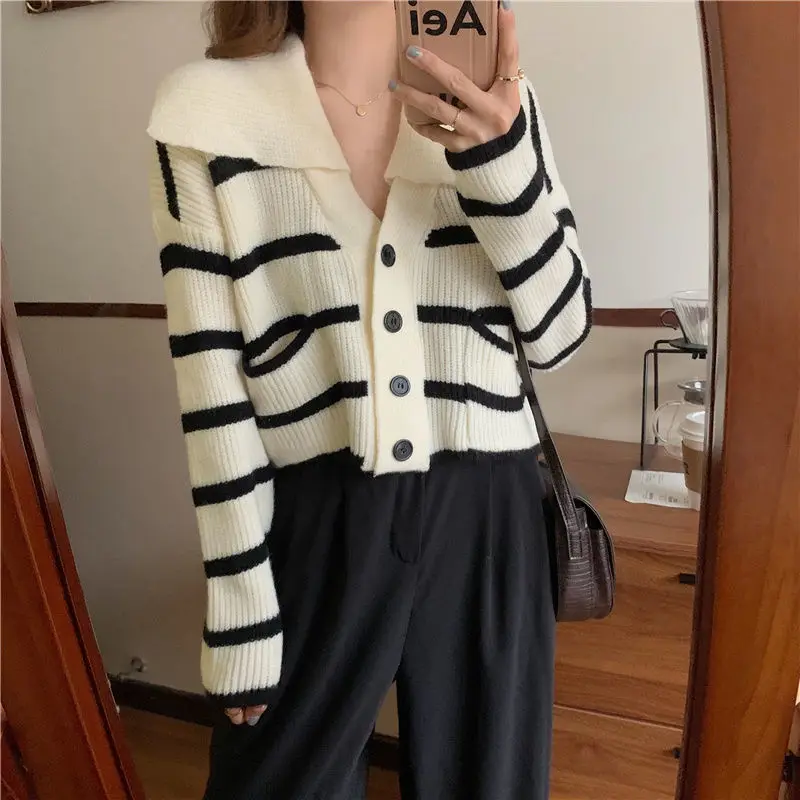 

Woman Sweaters Cardigan Fall Winter Lapels Contrast Color Striped Knitted Cardigan For Women Outer Wear Jacket Sueters De Mujer