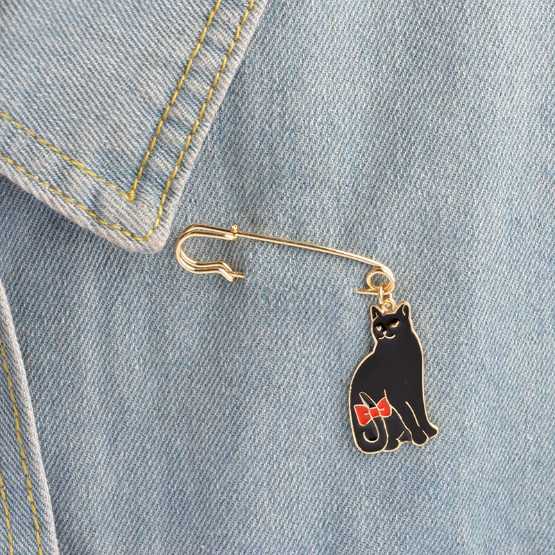 

Cute Black Cat White Cat Bow Brooch Shirt Pins Metal Badges Broches for Women Badge Pines Metalicos Brosche Jewelry Accessories