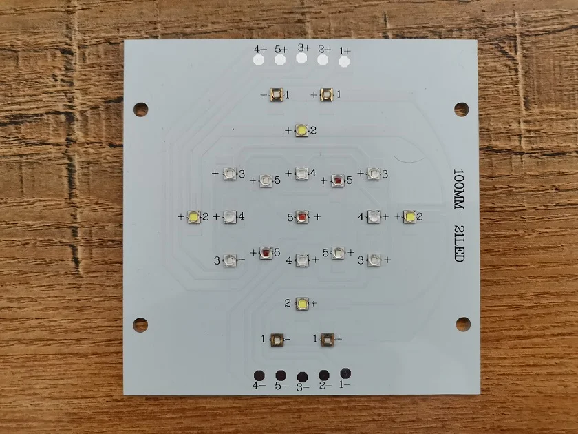 Светильник для аквариума 5 каналов 21 светодиод Cree + Semileds|Светодиодные лампы и