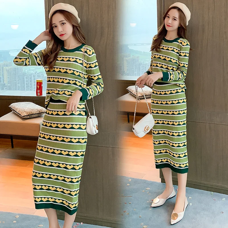 Winter Postpartum Women Knitting Two-piece Lactation Set Stripe Love Patterns Nursing Sweater+Pencil Skirt Breastfeeding Twinset |