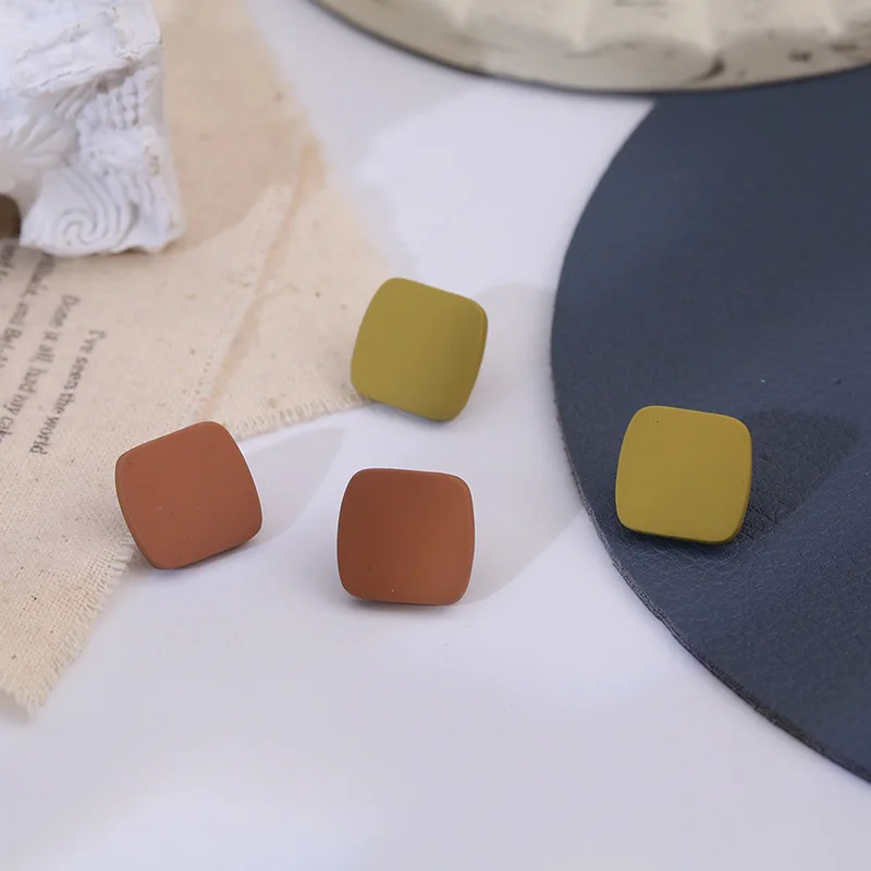 

2020 Brown Green Matte Square Stud Earrings For Women Minimalist Korean Fashion Geometric Earring Wholesale