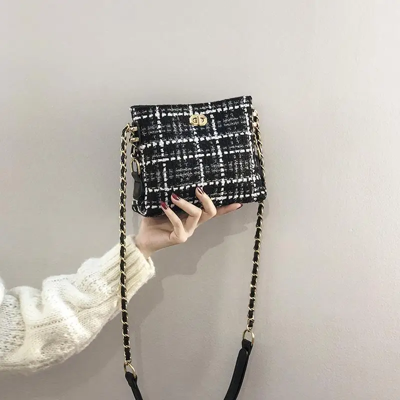 

Womens Chains Shoulder Sling Small Bags Coins Bags Female New Styles 2020