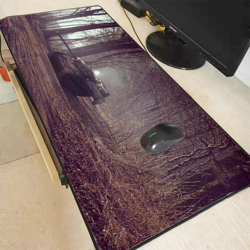 

XGZ World of Tanks Forest Large Size Gaming Mouse Pad Rubber PC Computer Gamer Mousepad Desk Mat Locking Edge for CS GO LOL Dota