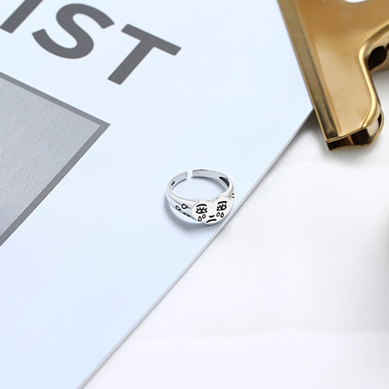 

Creative Cry Face Rings for Women New Trendy Fashion Female Resizable Ring Jewelry Ladies Bar Night Club Jewelry Gifts