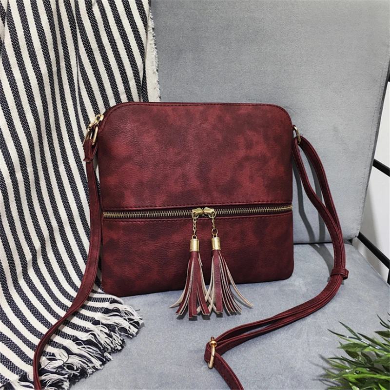 

New Woman Shoulder Bag Fashion Tassel Decoration Crossbody Bag Female Wild Crossbody Bag For Ladies