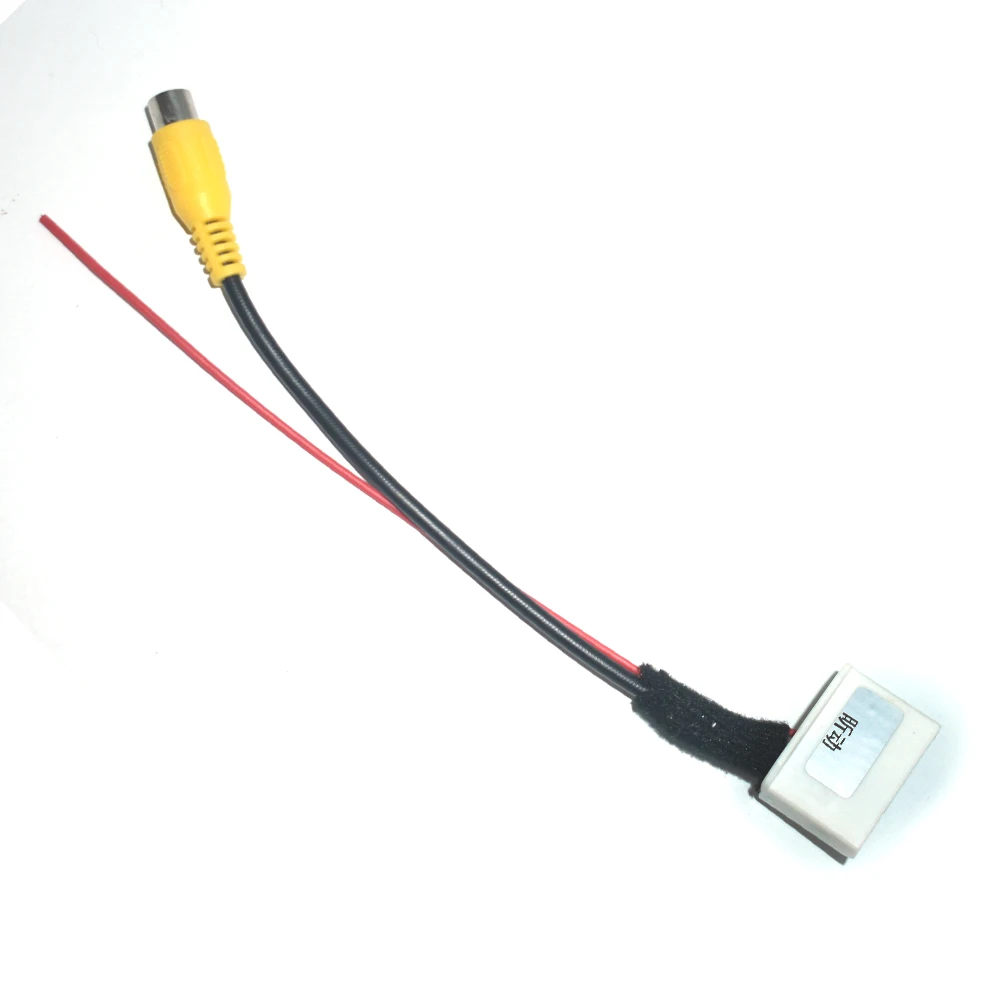 

Car Rear View Backup Reverse Camera Adapter RCA Cable for Skoda Yeti 5L Rapid Spaceback Hatchback Original Factory Screen