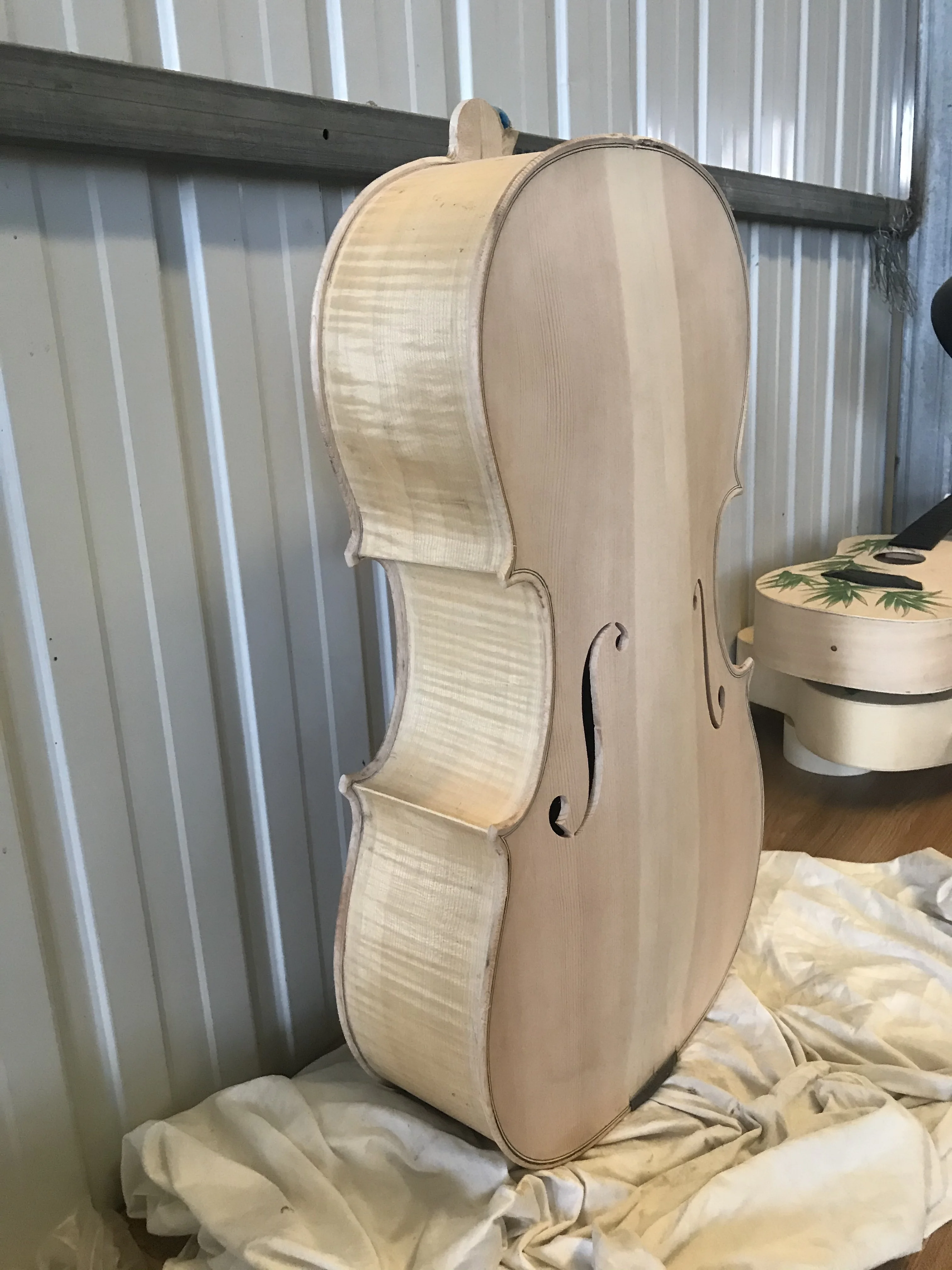Violoncelle blanc en bois massif de haute qualité, modèle 1/2 Stradi, corps et cou de violoncelle non finis faits à la main, épicéa, érable et ébène, 100%