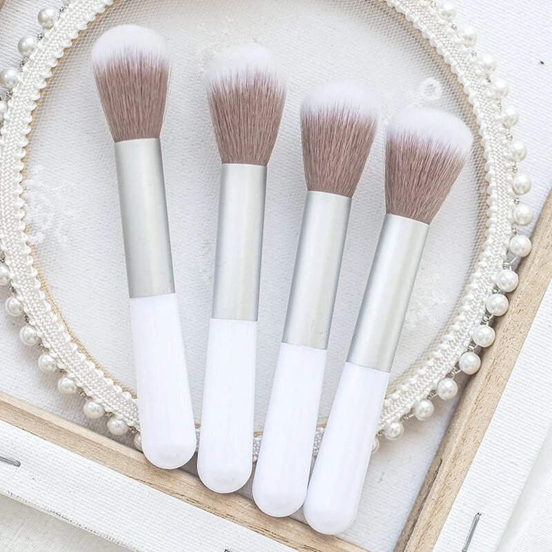 

1 PCS Blush Brush Light Loose Powder Brush Honey Powder Brush Makeup Brush Highlight Shadow Brush Beauty Makeup Tool Single
