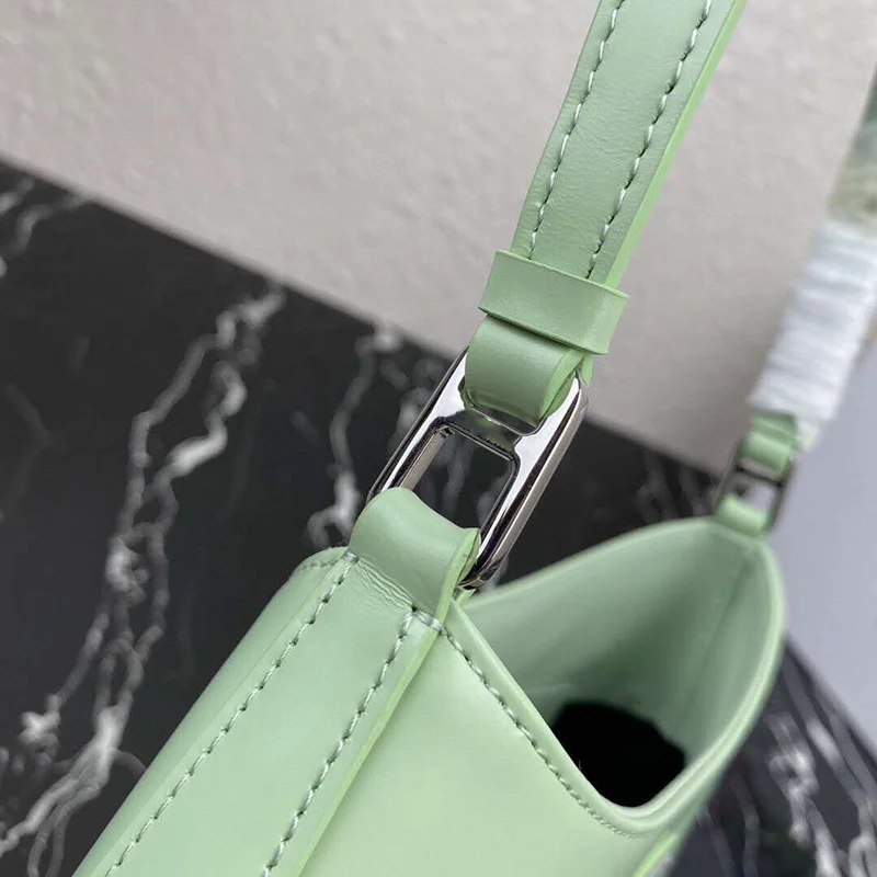 

Leather armpit handbags p home hobo middle-aged shiny cowhide all-match bags for women shoulder bag women's handbag baguette bag