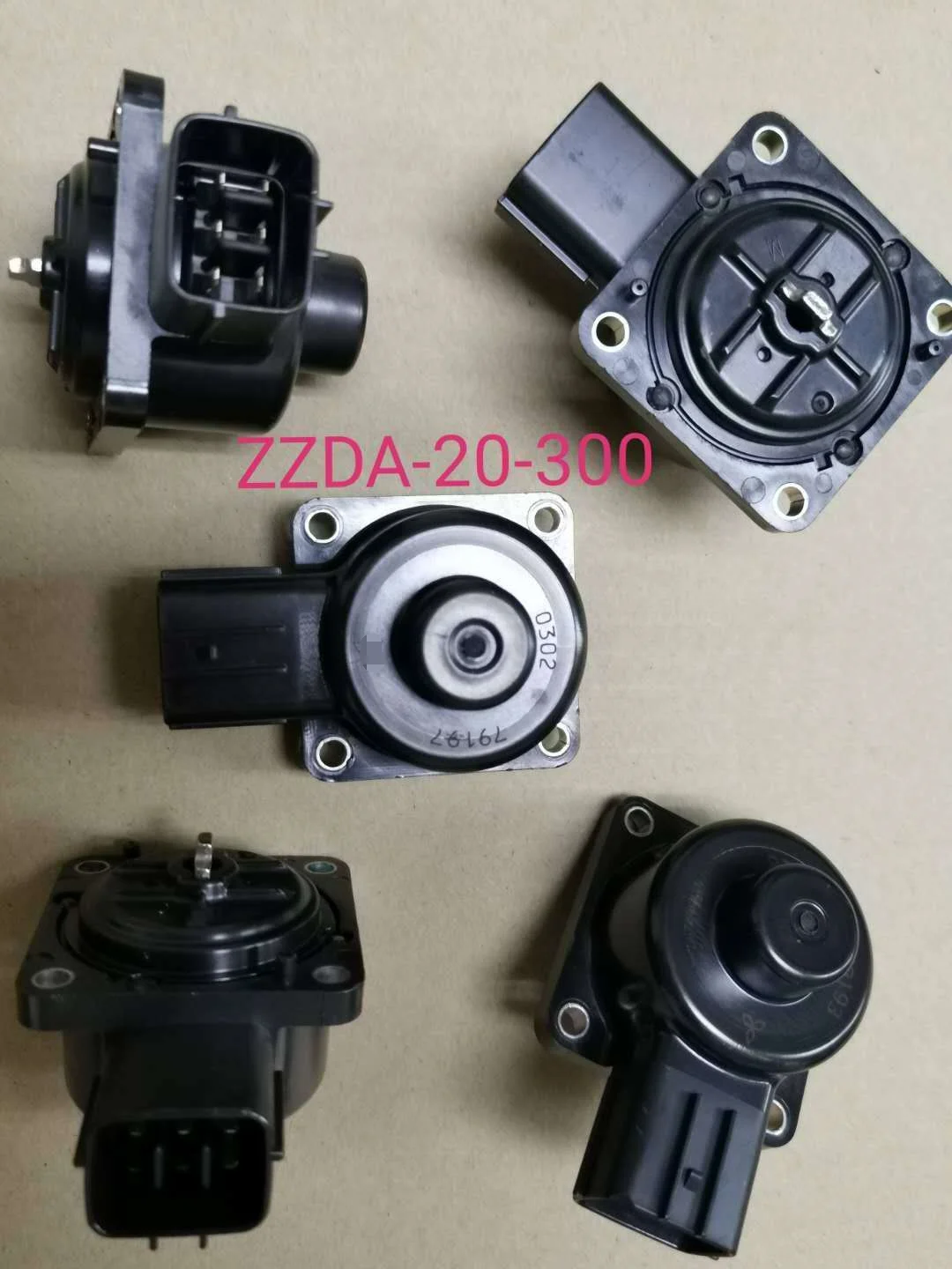 Клапан рециркуляции отработавших газов ZZDA-20-300 LF01-20-300 для MAZDA TRIBUTE 3 5 6 и CX-7 Новый OEM