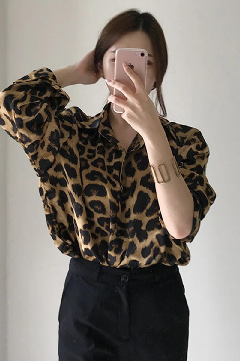 

2021 spring autumn retro leopard print shirt Women temperament lapel single-breasted loose casual long-sleeved shirt Top Women