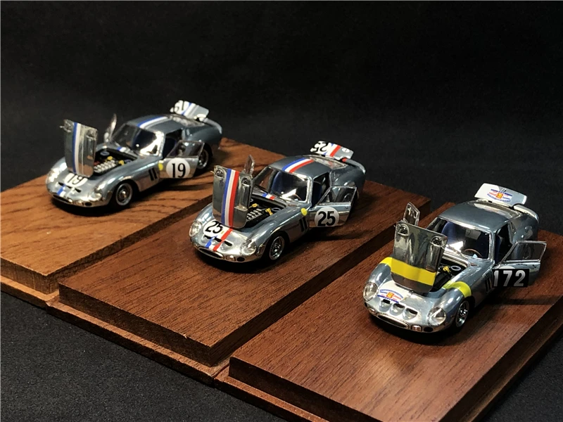 

PGM 1:64 250 GTO RAW Varnish Diecast Model Car