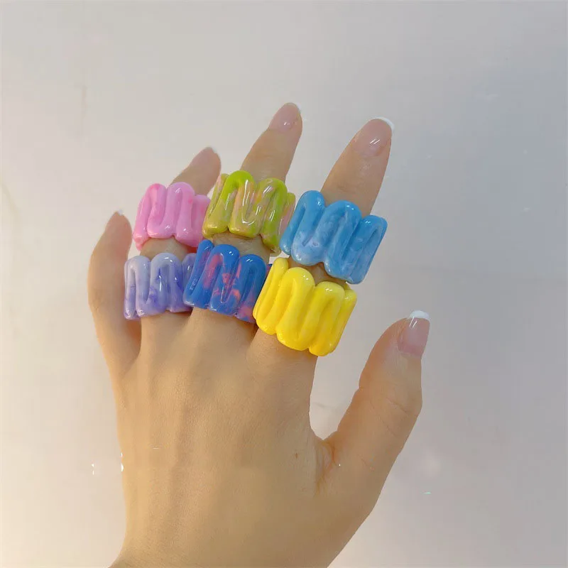

Fashion Colorful Resin Acrylic Wave Stripes Irregular Finger Ring For Women Engagement Marble Pattern Big Rings Party Jewelry