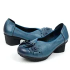 Мокасины женские из натуральной кожи, с цветочным принтом, лето 2021