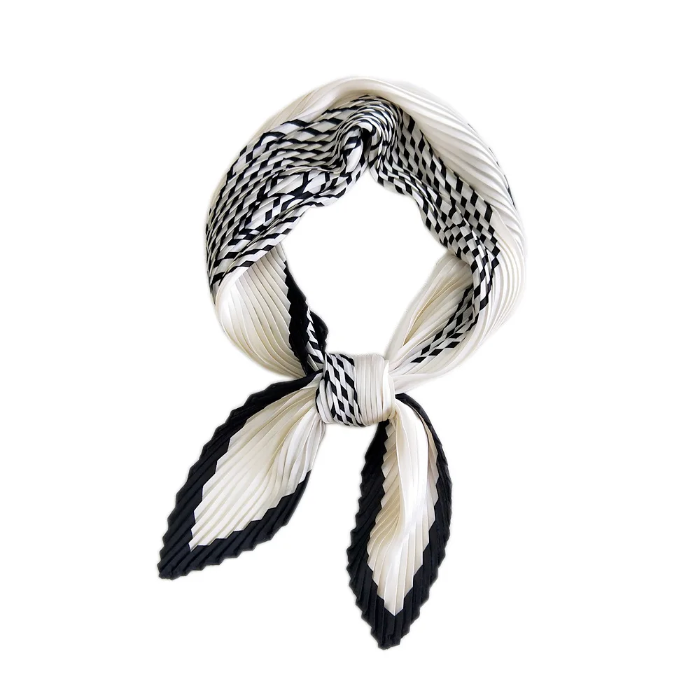 

Women Pleated Small Square Scarf Four Seasons Art Retro Wild Decoration Sweet Neckerchief Bufanda 55 * 55Cm Luxury BandNew