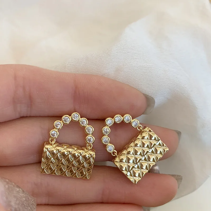 

925 Silver Needle Korean Net Red Temperament Design Sense Of Fashion Simple Cold Wind Diamond Inlaid Bag Earrings Female