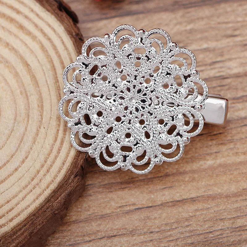 Булавки для волос "Цветочный круг винтажной филлигранный дизайн" 30 мм, металлический зажим крокодильчик с зубчиками, мультицветный.