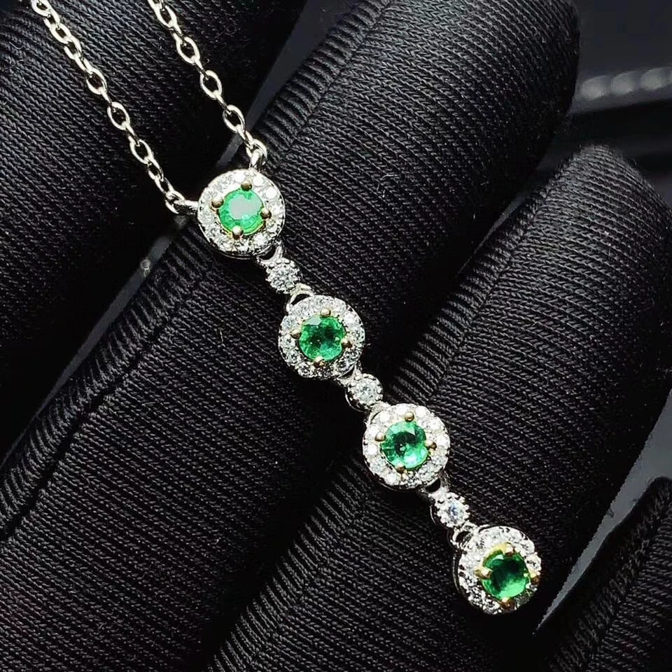 

Колье женское длинное из серебра 925 пробы с изумрудом