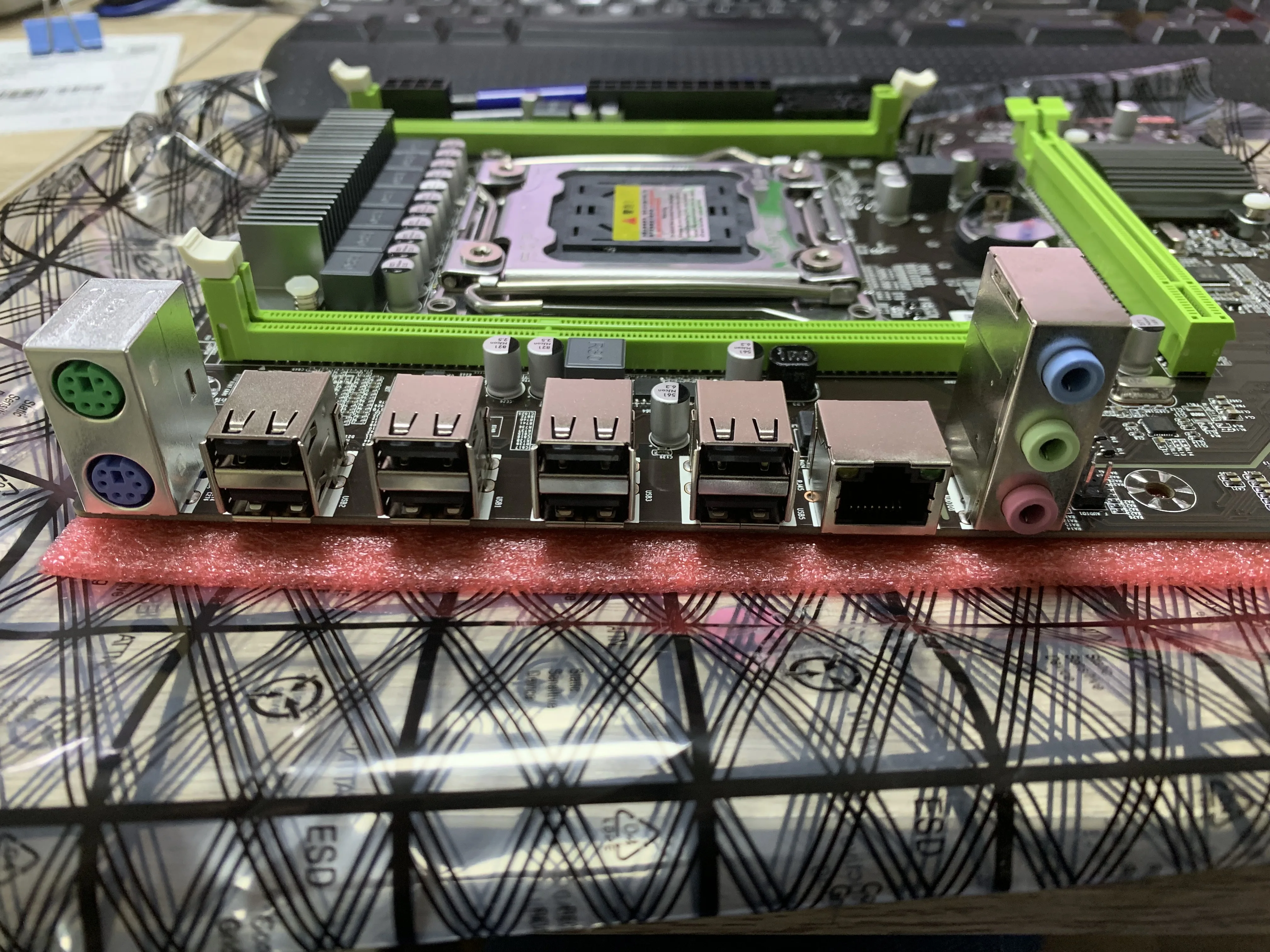 Atermiter X79 комплект материнской платы с LGA2011 комбо Xeon E5 2689 процессор 2 шт x 4 ГБ = 8 Гб памяти DDR3 ram 1600 МГц PC3 12800R PCI-E