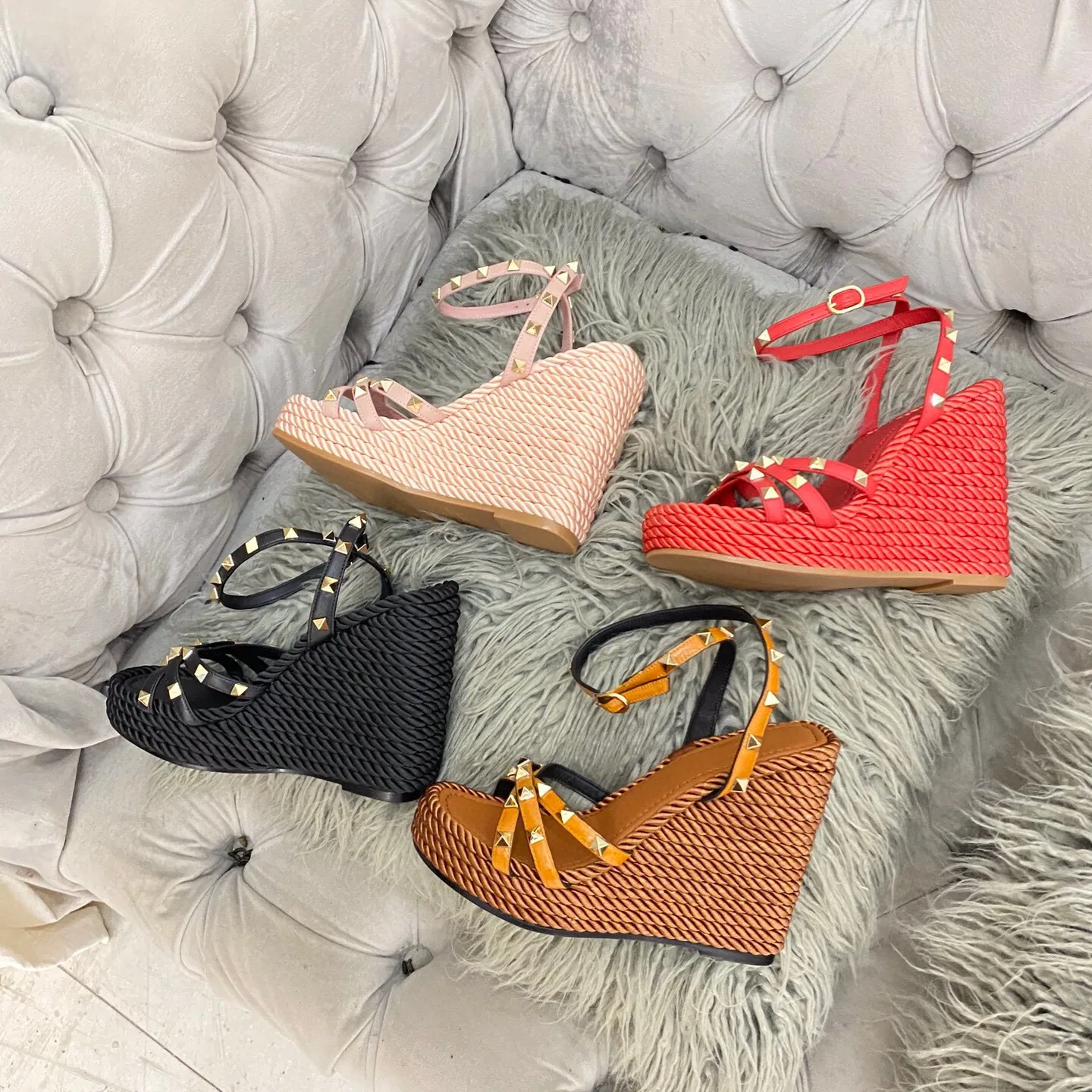 

Ollymurs Hot Sale Shoes Women Summer Casual Women Sandals Genuine Leather Wedges Super High Heels Rivet Women Sandals